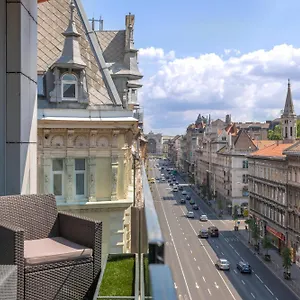 **** Hotel Nh Collection Center Ungheria